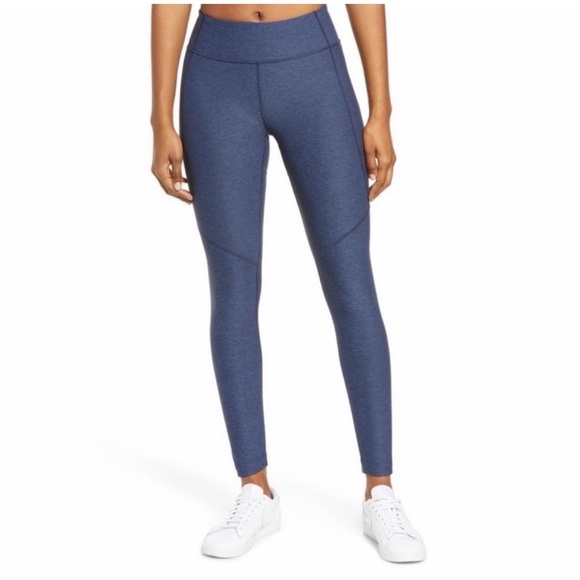 Outdoor Voices Pants - Outdoor Voices 7/8 Warmup Leggings in Navy EUC